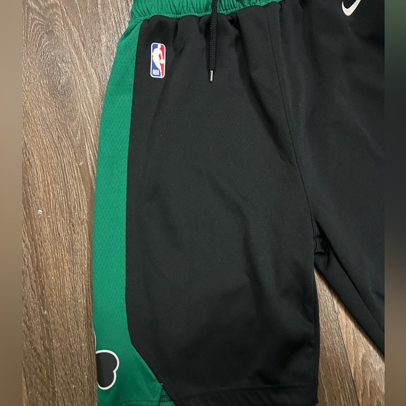 Nike Celtic Black and Green Authentic Basketball Shorts - Picture 2 of 6